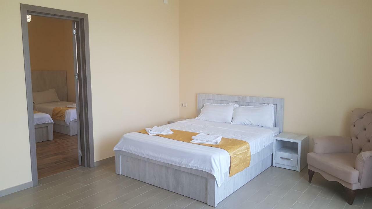 Nakashidze'S Apartments Batumi Esterno foto