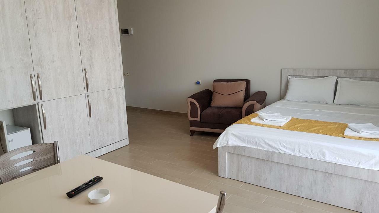 Nakashidze'S Apartments Batumi Esterno foto